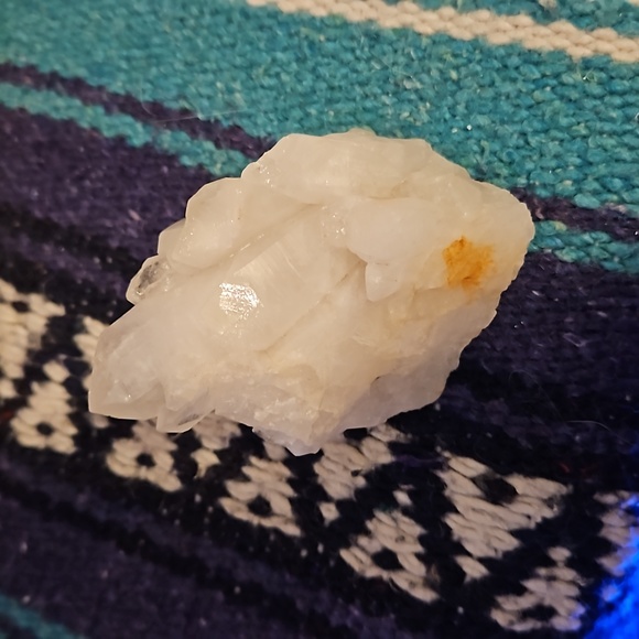 Quartz Cluster - Picture 4 of 4